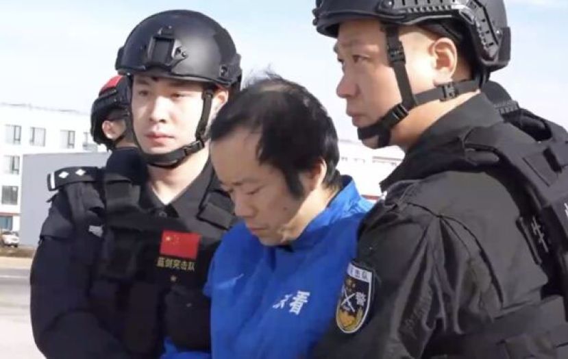 陈志从柬埔寨金边押解回中国。