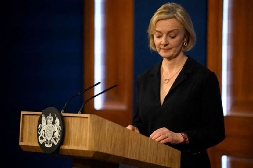 自2016年举办脱欧公投以来，深陷政治危机的英国已失去3位首相。图为英国现任首相特拉斯。