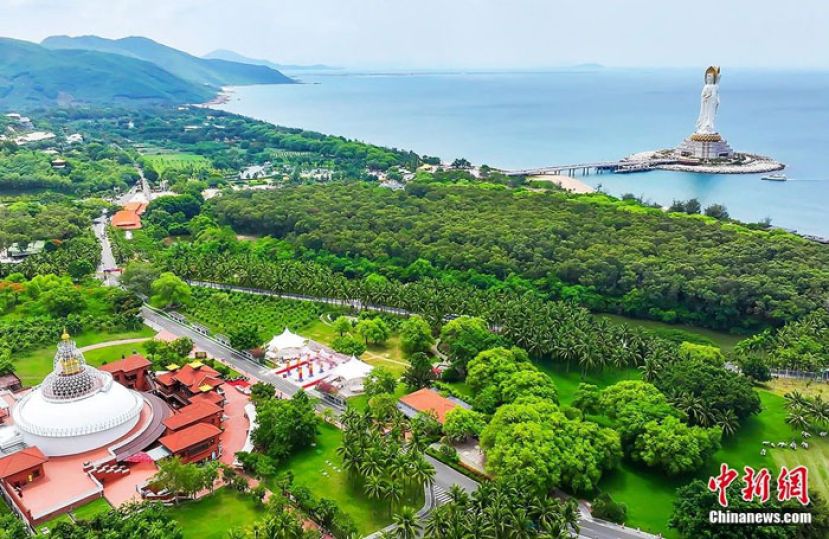 航拍三亚南山文化旅游区。