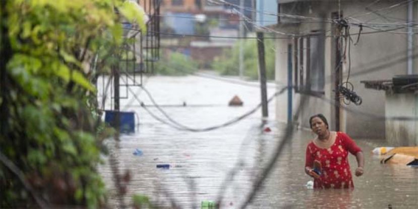 尼泊尔暴雨引发山泥倾泻11人死8人失踪。