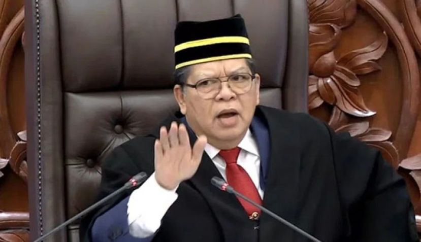 下议院议长丹斯里佐哈里。