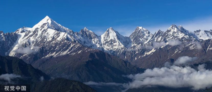 印度喜马拉雅山4日爆发雪崩，造成10死多人失踪。