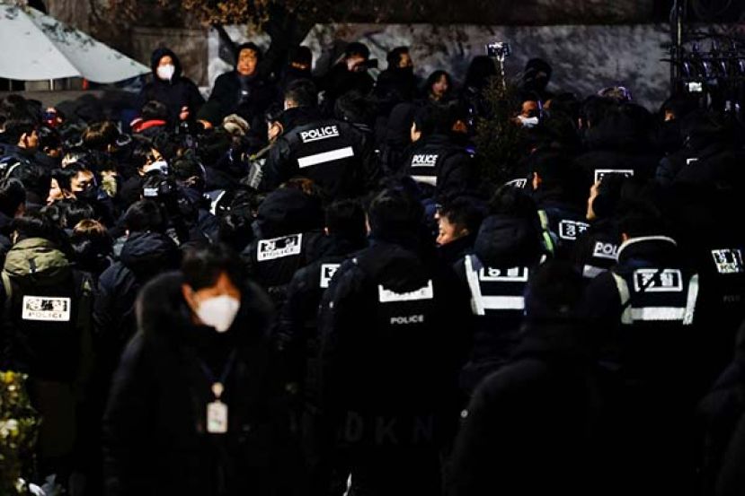 ●韩国公搜处15日凌晨准备再次执行逮捕总统尹锡悦的命令。