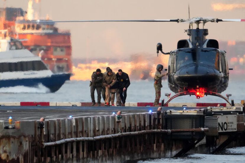 马杜罗被押往纽约曼哈顿联邦法院出庭受审。