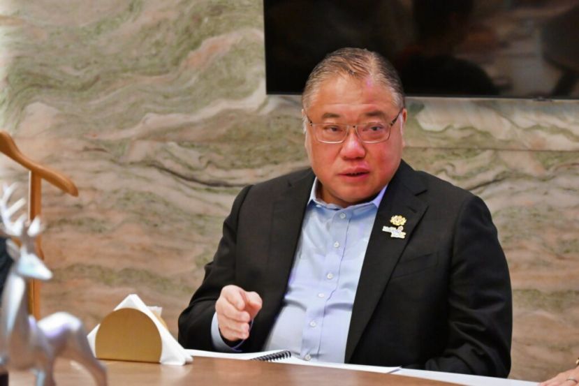 张庆信：旅游、艺术及文化部探讨为旅游业者提供低息银行贷款更换旅游巴士和提升交通设备