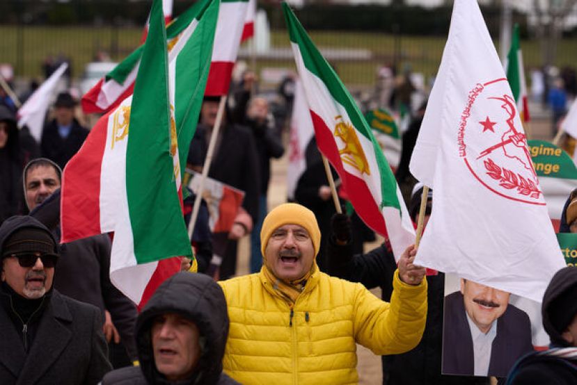 伊朗因货币贬值各地爆发示威冲突。