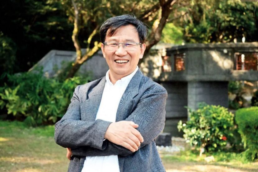 李泽湘。