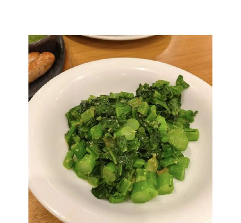 蒜香黄油炒菜心。