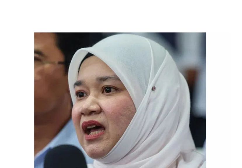 教育部长法丽娜。