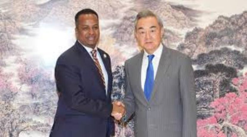 王毅与索馬利亞外长通话：反对索马里兰勾结台湾。