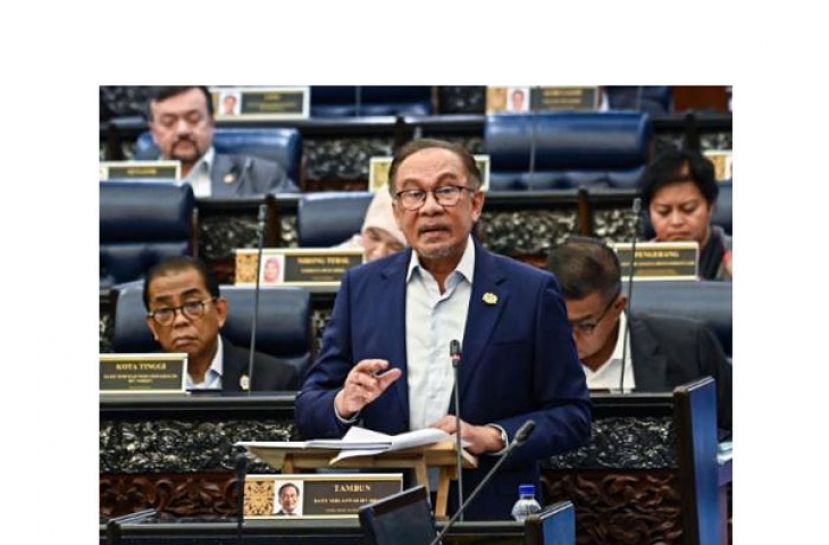 拿督斯里安华。