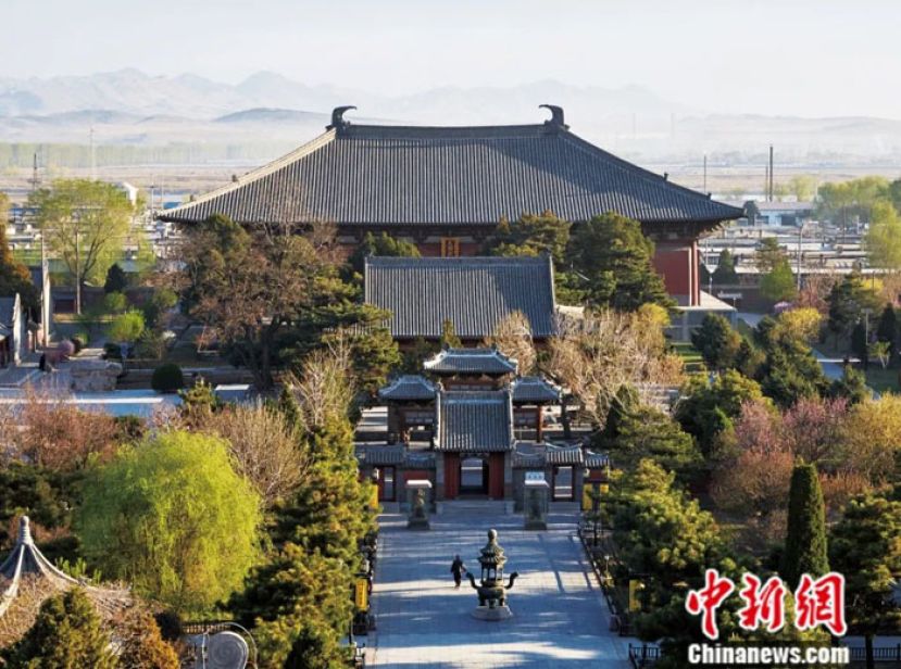 奉国寺中轴线布局。