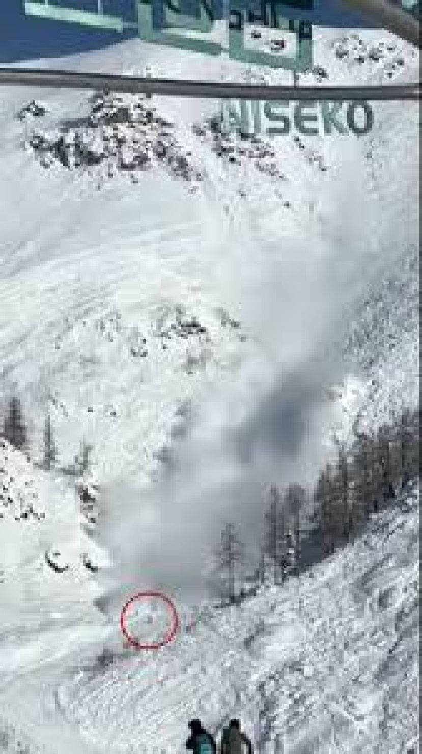 新疆喀纳斯景区雪崩1人遇难。