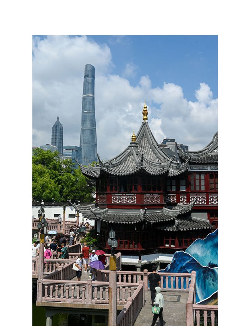 7月10日，上海豫园，湖心亭焕新归来。
