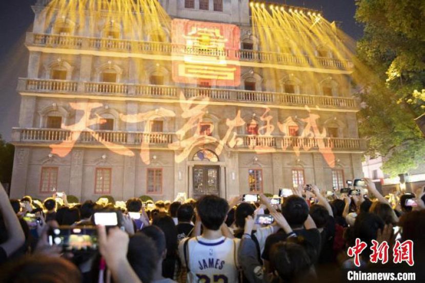 今年&ldquo;五一&rdquo;期间，南昌八一起义纪念馆举办的&ldquo;光影八一&rdquo;灯光秀。