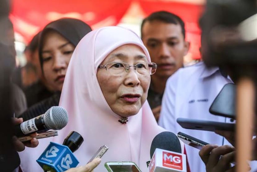 副首相拿督斯里旺阿兹莎。