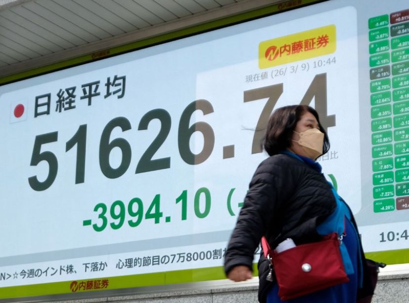 油价破百冲击全球市场，亚太地区股市暴跌。