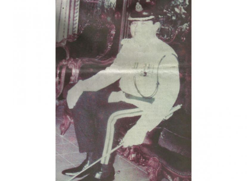 曾经威震黑白两道的&ldquo;夏叔&rdquo;夏添顺，身着警监制服时的英姿。