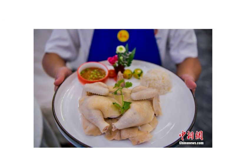 白切文昌鸡和鸡饭。