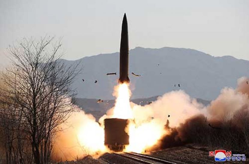 ●朝鲜先前于平安北道义州郡试射KN-23。