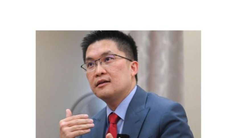 教育部副部长黄家和。