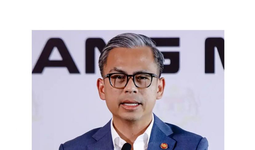 通讯部长法米。