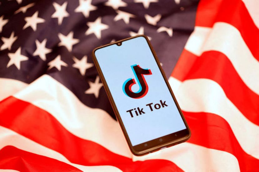 美国众议院13日表决通过法案，要求中国字节跳动与TikTok切割。