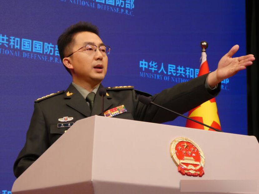 中国防部发言人蒋斌。