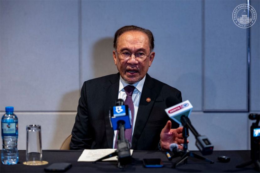 安华被召入国家王宫 向统治者汇报国事