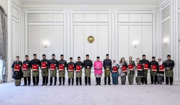 国家元首颁发委任状给15名马来西亚驻外使节