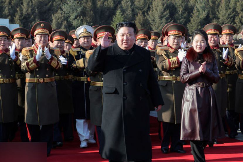 韩国国防部长申源湜表示，除非金正恩有自杀的决心，否则应很难大量动用核武攻击。