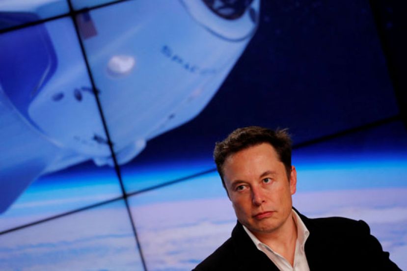 马斯克支援星链服务，让乌克兰不受断网影响。