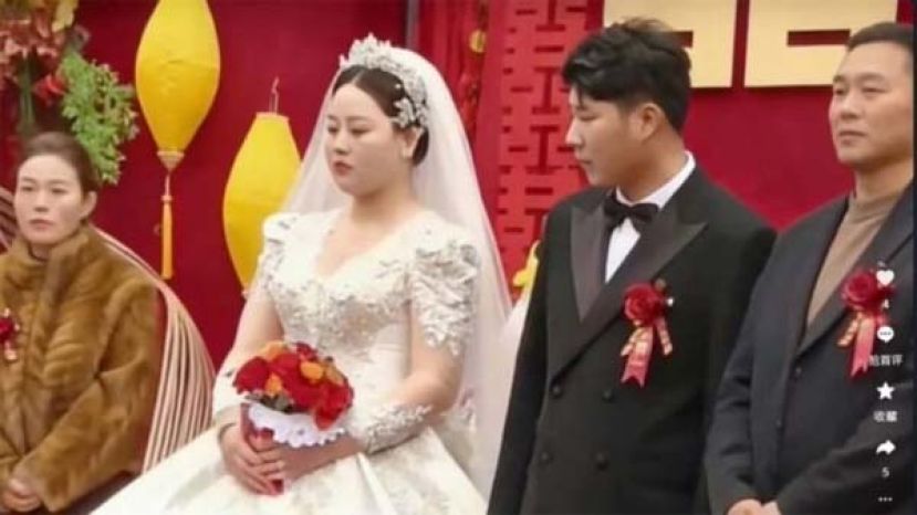 亲母女嫁亲父子。网民好奇：将来孩子出生该怎么喊？
